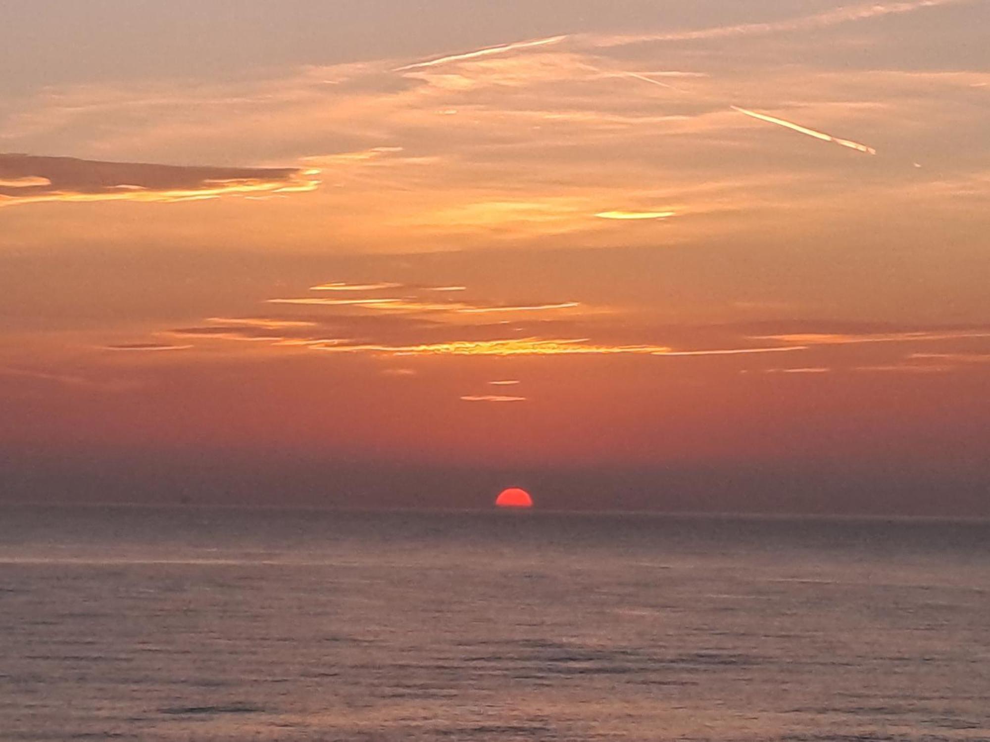 Attico Fronte Mare Lägenhet Martinsicuro Exteriör bild
